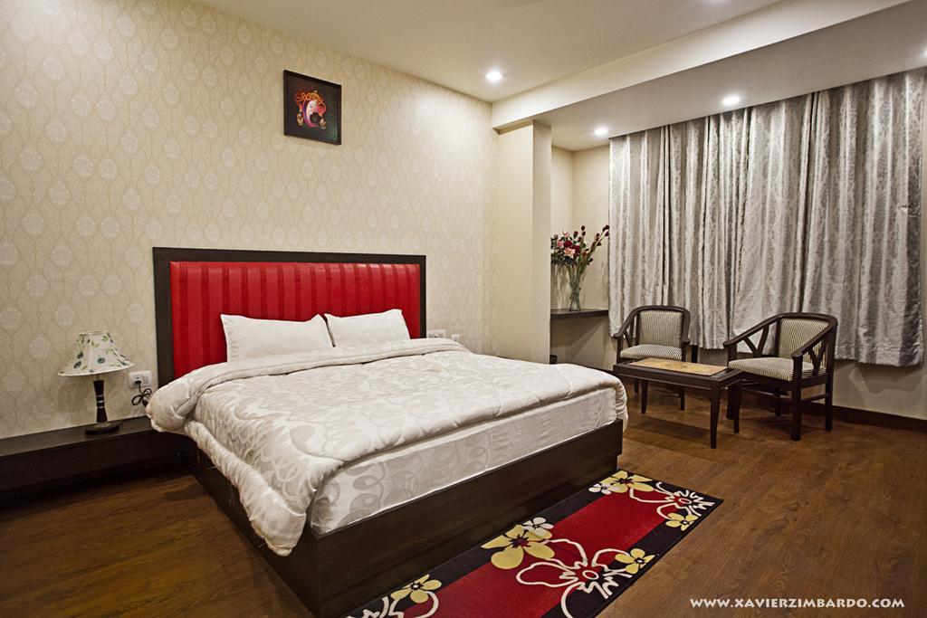Hotel Krishna International Vrindāvan Extérieur photo