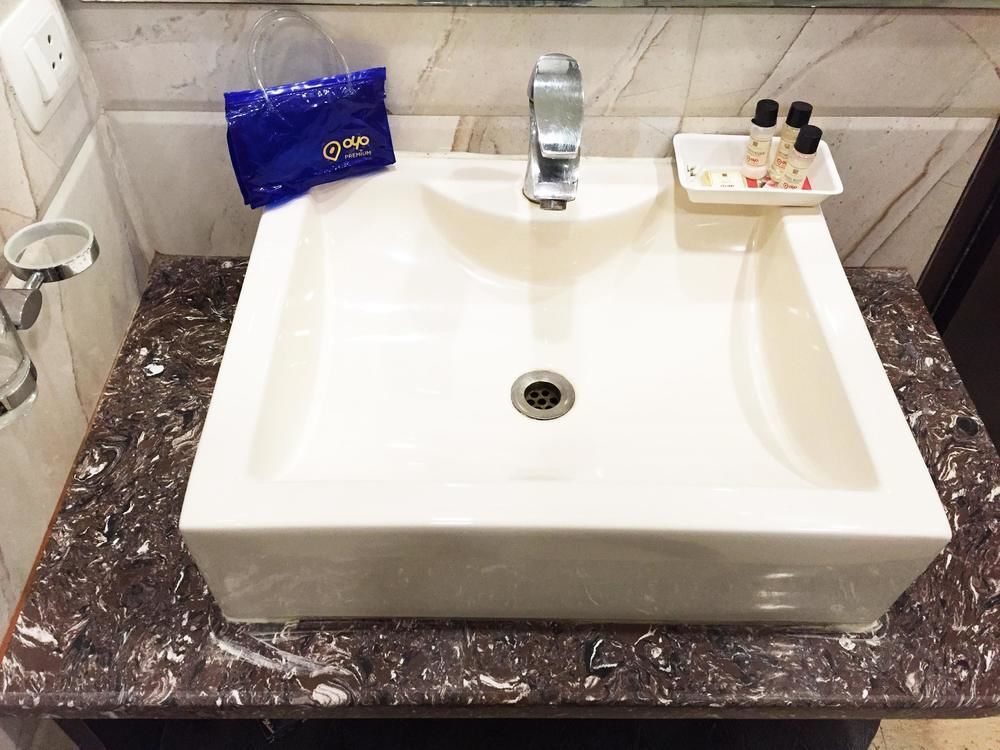 Hotel Krishna International Vrindāvan Extérieur photo