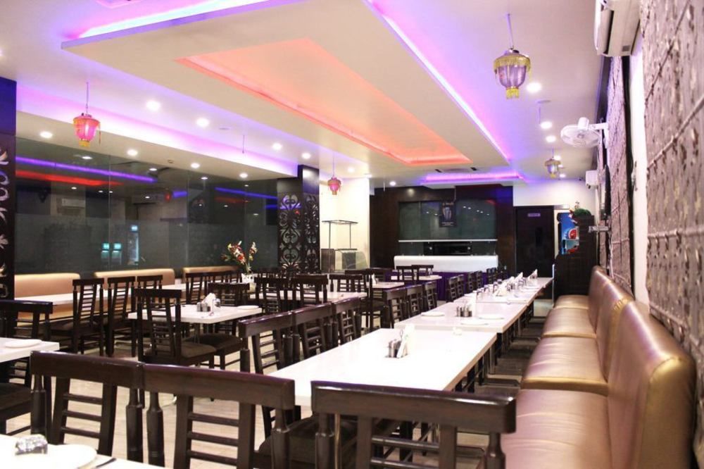 Hotel Krishna International Vrindāvan Extérieur photo